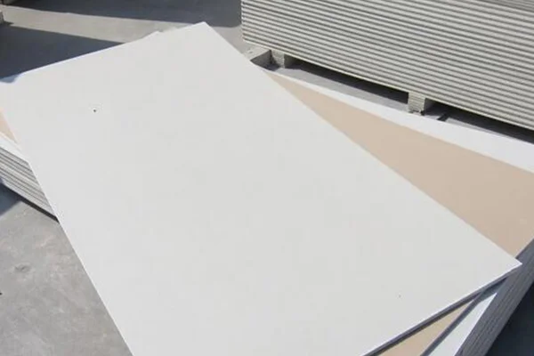 Gypsum-Board
